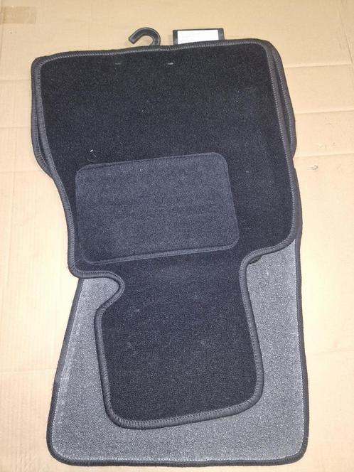 Automatten set 4-delig zwart BMW E65 niet origineel 2-1203-0, Auto-onderdelen, Interieur en Bekleding, BMW, Nieuw, Ophalen of Verzenden