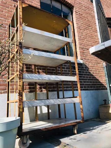 Industriële kast metaal winkelkast, bakkerskast, atelier beschikbaar voor biedingen