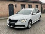 Skoda Superb 8/2014, Voorwielaandrijving, Euro 5, Zwart, Wit