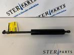 Amortisseur à gaz arrière gauche d'un Mercedes E-Klasse, Enlèvement ou Envoi, 3 mois de garantie, Utilisé, Mercedes-Benz