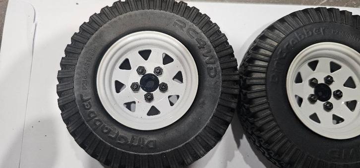 RC4WD Dick Cepek 1.9 banden + witte beadlock velgen (4), Hobby en Vrije tijd, Modelbouw | Radiografisch | Auto's, Nieuw, Onderdeel