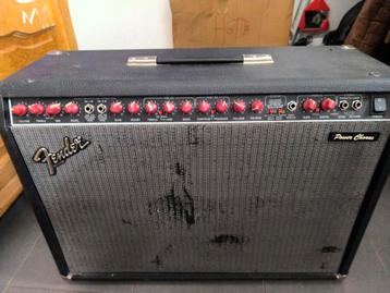Ampli fender et caisson amplifié  beschikbaar voor biedingen
