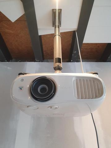 Epson H961B home projector van 2019 beschikbaar voor biedingen