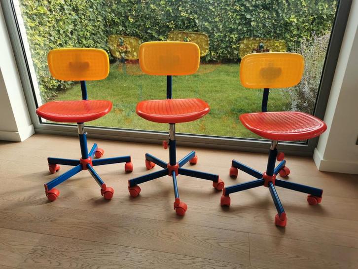 Vintage IKEA kinderstoel bureaustoel Memphis stijl, Huis en Inrichting, Bureaustoelen, Gebruikt, Bureaustoel, Ophalen