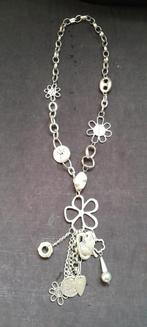 Prachtige ketting met bedels., Handtassen en Accessoires, Kettingen, Ophalen of Verzenden, Zo goed als nieuw, Zilver, Overige materialen