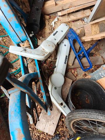 Vespa C7 frame met velgen plus kappen te koop  beschikbaar voor biedingen
