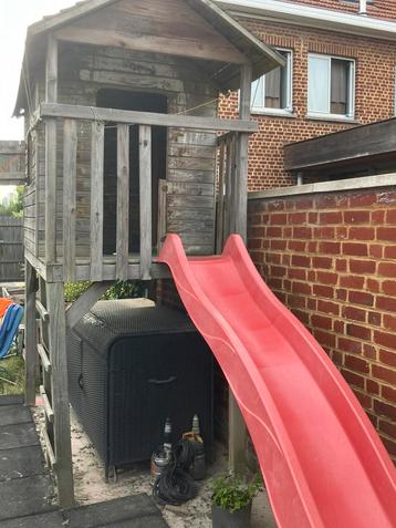 Klimtoren met glijbaan & speelhuisje beschikbaar voor biedingen