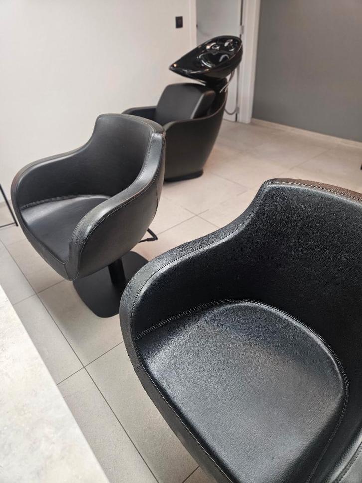 Kappersset – 2 hydraulische stoelen + wasunit – goede staat, Zakelijke goederen, Kantoor en Winkelinrichting | Kantoormeubilair en Inrichting