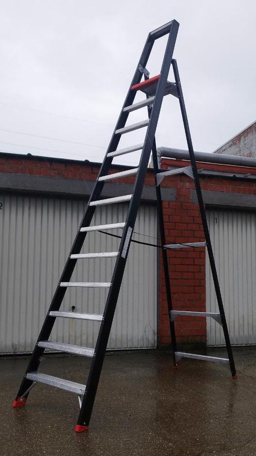 Industriele Trapladders 4-12 MetRevisie, Solide Petry Altrex, Doe-het-zelf en Bouw, Ladders en Trappen, Trap, Ophalen of Verzenden