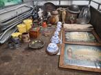 Lot Allerlei voor de Rommelmarkt, Ophalen