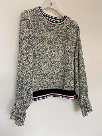 Blouse essentiel antwerp zijde beschikbaar voor biedingen
