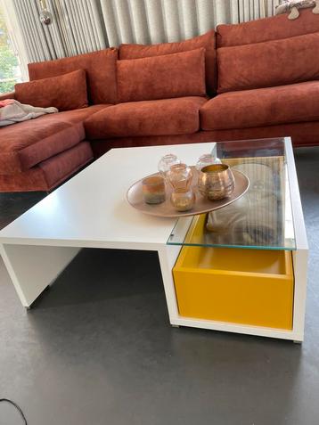 Design Salontafel Mustering beschikbaar voor biedingen