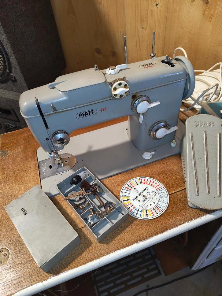 Pfaff 260 naaimachine, Hobby en Vrije tijd, Naaimachines en Toebehoren, Gebruikt, Naaimachine, Pfaff, Industrieel, Ophalen