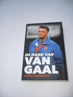 VOETBAL / DE HAND VAN VAN GAAL, Ophalen of Verzenden, Zo goed als nieuw, Balsport