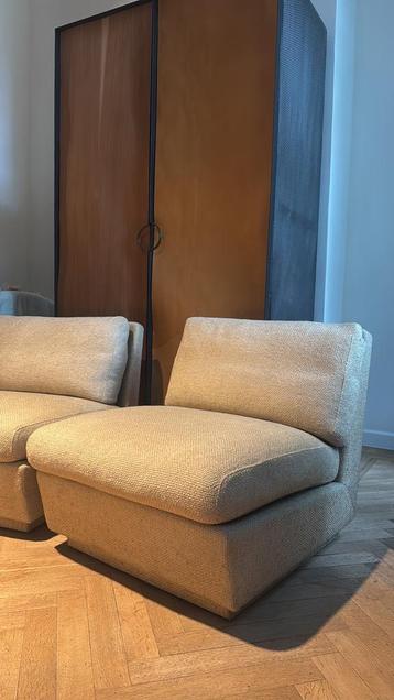 2x Vintage Mid-Century lounge chairs in bouclé beschikbaar voor biedingen