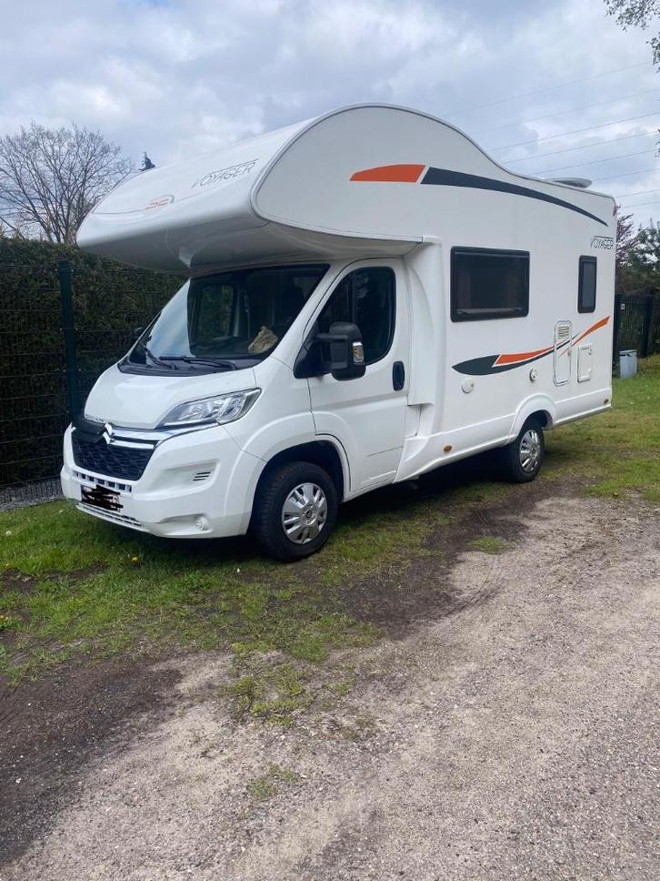 PLA Camper mobile home 2016 6 mtr met heerlijke lange bank, Caravans en Kamperen, Mobilhomes, Particulier, tot en met 5, Half-integraal