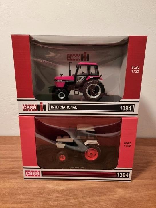 Set Case 1394 Universal Hobbies, Hobby en Vrije tijd, Modelauto's | 1:32, Nieuw, Tractor of Landbouw, Universal Hobbies, Ophalen of Verzenden