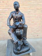 Bronzen man vrij zwaar spotprijs nieuwstaat, andere bronzen., Antiek en Kunst, Ophalen of Verzenden, Brons