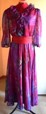 robe longue voile mauve/bordeaux à motifs + ceinture 40, Vêtements | Femmes, Robes, Taille 38/40 (M), Enlèvement ou Envoi, Porté