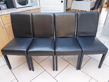 Stoelen  beschikbaar voor biedingen