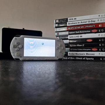Sony PSP-1004 Console  Excellent Condition beschikbaar voor biedingen