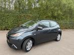 Toyota Aygo, Auto's, Toyota, Euro 6, Bedrijf, 5 deurs, Zilver of Grijs