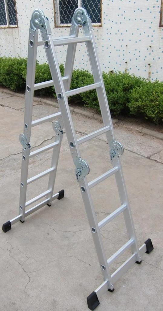 Échange mon échelle pliable CONTRE 1 échelle télescopique, Doe-het-zelf en Bouw, Ladders en Trappen, Ladder, Ophalen