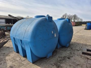 2 stuks 5000 liter watertank / vloeistoftank / opslagtank beschikbaar voor biedingen