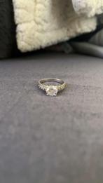 Ring, Ophalen, Zo goed als nieuw, Dame