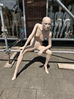 hindsgaul etalagepop paspop etalagefiguur mannequin zittend, Ophalen of Verzenden