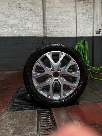 Volkswagen GOODYEAR winterbanden + velgen 17inch beschikbaar voor biedingen