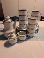 Koffieservies voor 12 personen met gouden detail, Ophalen