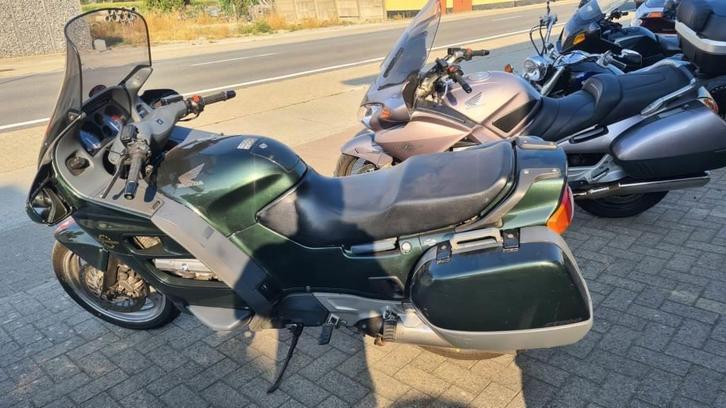 Honda 	Pan European ST1100, Motoren, Motoren | Honda, Bedrijf, meer dan 35 kW, Ophalen of Verzenden
