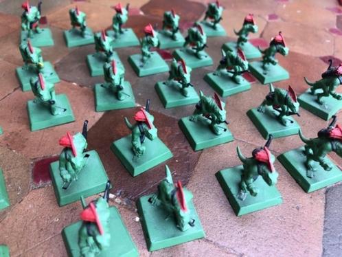 WARHAMMER figurines : gros lot de 32 LIZARDMEN SKINK - peint, Hobby & Loisirs créatifs, Wargaming, Warhammer, Peint, Enlèvement ou Envoi