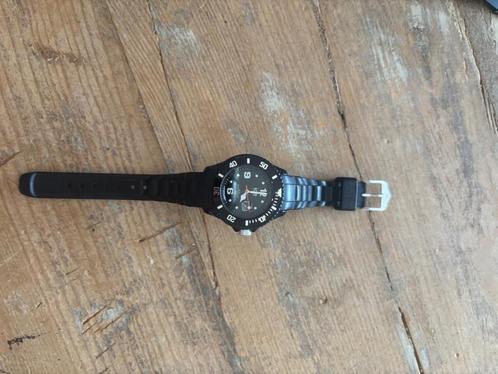 Ice Watch Sili Forever (heeft nieuwe batterij) nodig, Handtassen en Accessoires, Horloges | Heren, Zo goed als nieuw, Polshorloge