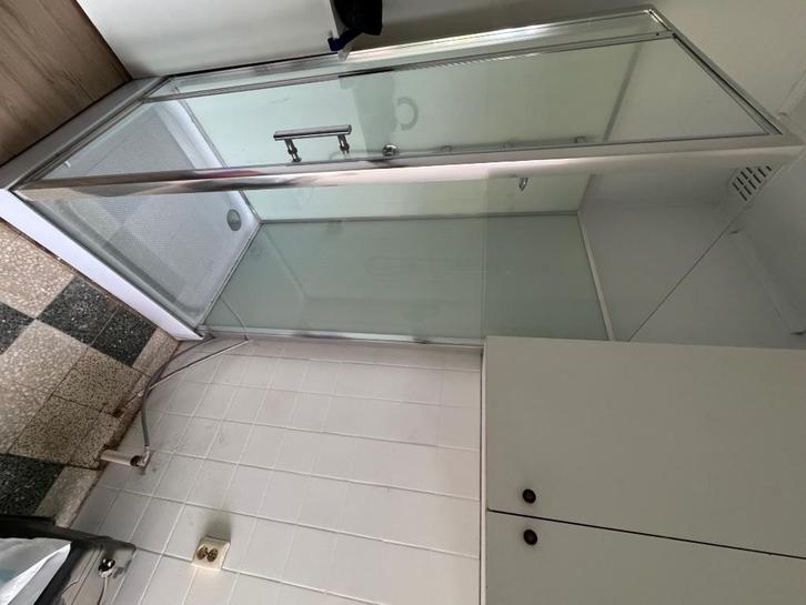 Moderne douchekabine met glazen wand en aluminium profiel, Doe-het-zelf en Bouw, Sanitair, Gebruikt, Douche, Glas, Ophalen