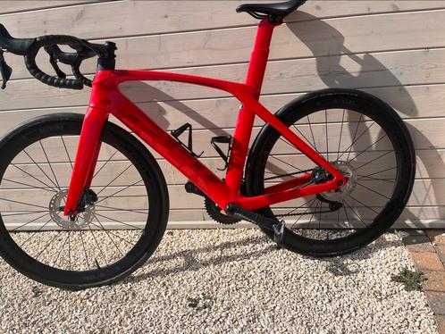 Trek Madone SL6 Utlegra, Fietsen en Brommers, Fietsen | Racefietsen, Zo goed als nieuw, Ophalen