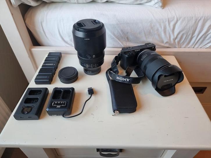 Sony A6000 met bijbehorende lenzen, Audio, Tv en Foto, Fotocamera's Digitaal, Zo goed als nieuw, Sony, Ophalen