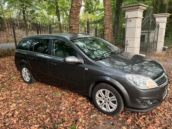 Opel Astra benzine Reeds Gekeurd, Auto's, Opel, Particulier, Astra, ABS, Adaptieve lichten, Airbags, Airconditioning, Alarm, Boordcomputer