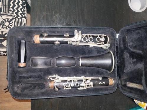 Clarinet Bb Selmer Presence, Muziek en Instrumenten, Blaasinstrumenten | Klarinetten, Zo goed als nieuw, Bes-klarinet, Hout, Met koffer