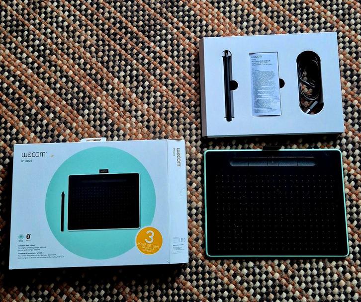 Wacom Intuos Pistache, Computers en Software, Tekentablets, Bedraad, Ophalen of Verzenden