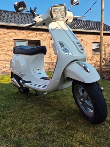 Vespa Sprint 125 beschikbaar voor biedingen