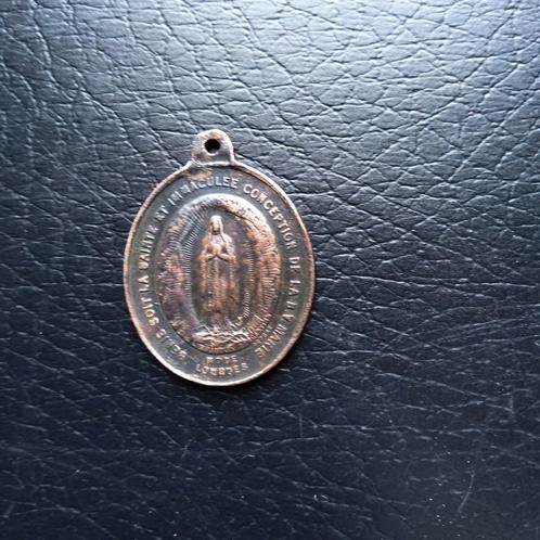 Oude bronzen medaille. N. D. de Lourdes. 3,8 cm, Postzegels en Munten, Penningen en Medailles, Brons, Ophalen of Verzenden