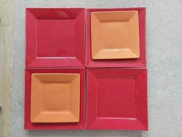 Assiettes carrées/Square plates beschikbaar voor biedingen