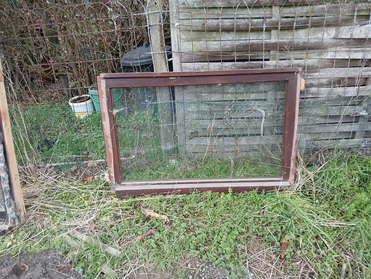 GRATIS: 3 ramen (dubbel glas), Doe-het-zelf en Bouw, Glas en Ramen, Ophalen