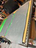 Grijze kleur cryzz tuigleer lappen 2 mm diktr half soepel, Enlèvement ou Envoi, Comme neuf