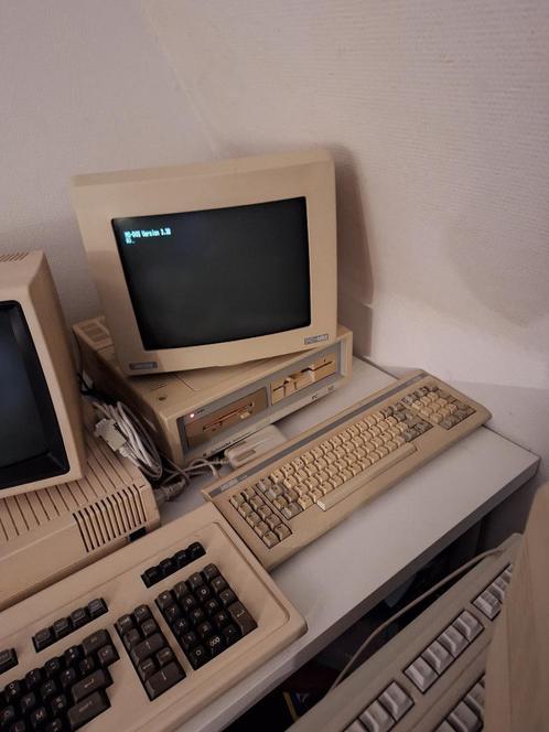 Ordinateur rétro Amstrad 1512 en bon état, Informatique & Logiciels, Ordinateurs Vintage, Enlèvement