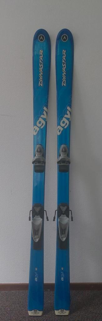 Dynastar agyl 6 ski's - Gewaxt en geslepen - 154 cm disponible aux enchères