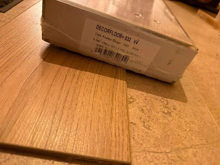 Decorflor +832 V4 laminaat oak, Doe-het-zelf en Bouw, Vloerdelen en Plavuizen, Nieuw, Laminaat, Kunststof, Ophalen