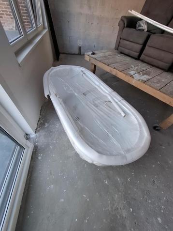 Nieuwe bad beschikbaar voor biedingen